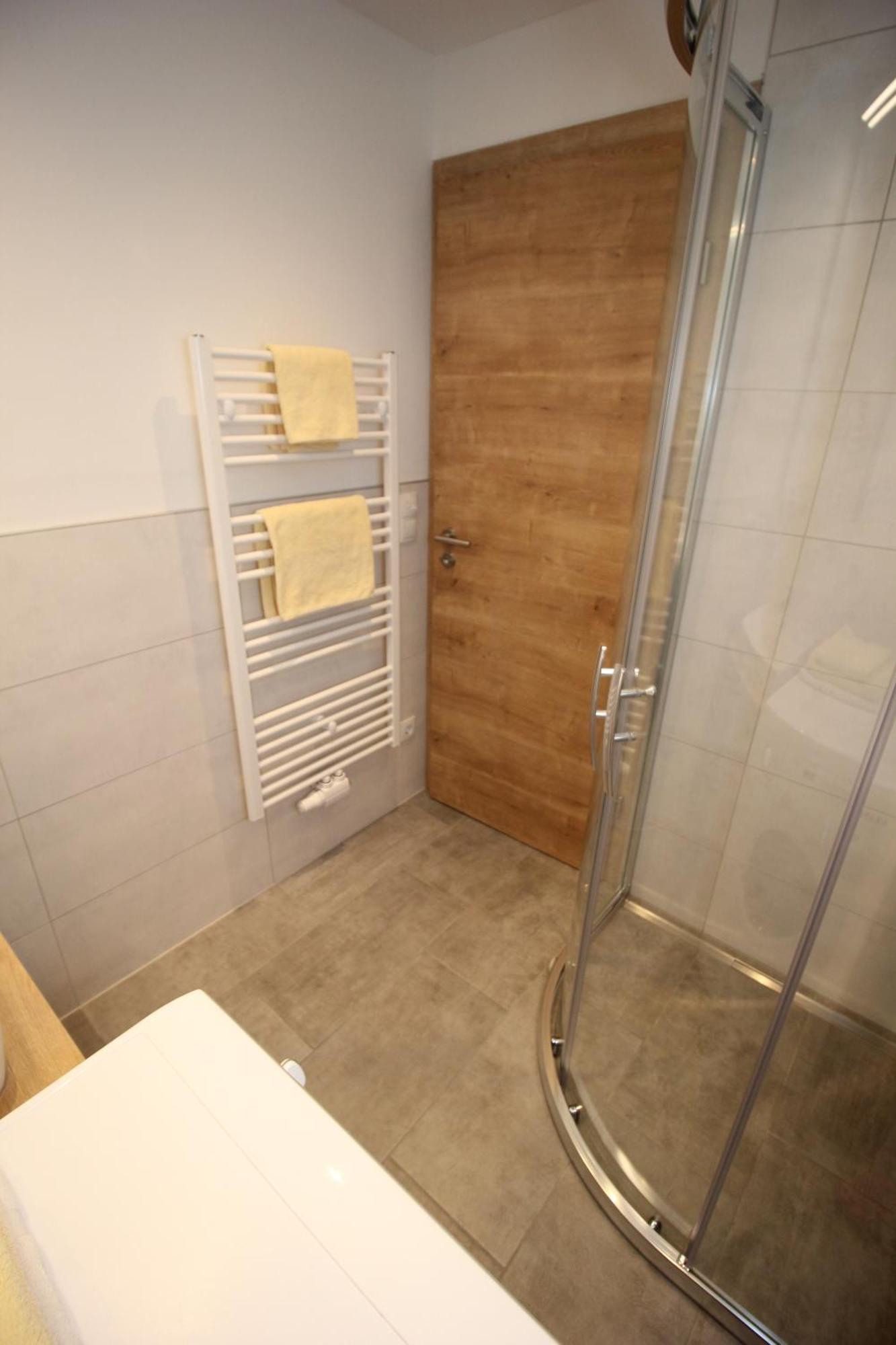 Zur Stockerin - Ferienwohnung 斯拉德明 外观 照片